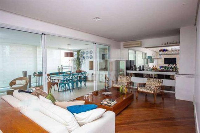 Foto do imóvel Apartamento com 3 Quartos à Venda, 162 m² em Itaim Bibi - São Paulo