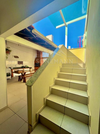 Imagem Casa com 3 Quartos à Venda, 317 m² em Abraão - Florianópolis