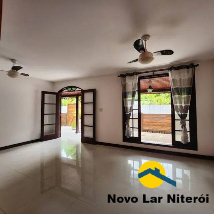 Foto do imóvel Casa com 4 Quartos à Venda, 180 m² em São Francisco - Niterói