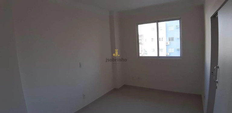 Foto do imóvel Apartamento com 4 Quartos à Venda, 198 m² em Meia Praia - Itapema