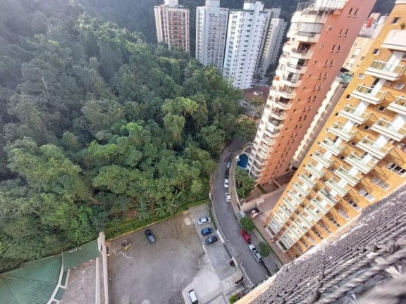 Foto do imóvel Apartamento com 3 Quartos à Venda, 140 m² em Pitangueiras - Guarujá