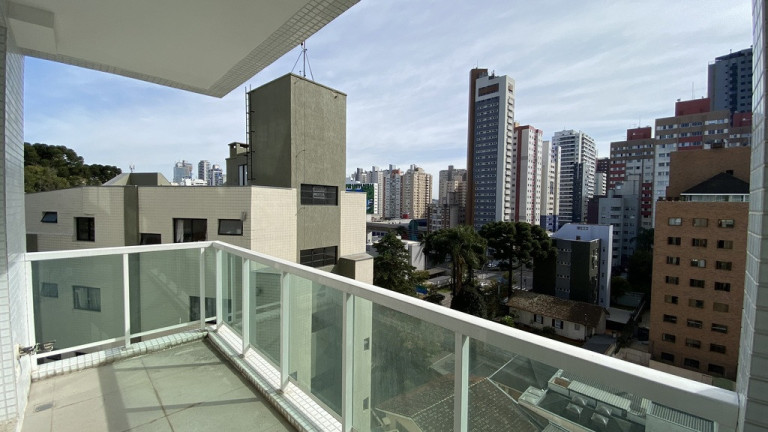 Foto do imóvel Apartamento com 3 Quartos à Venda, 95 m² em Champagnat - Curitiba