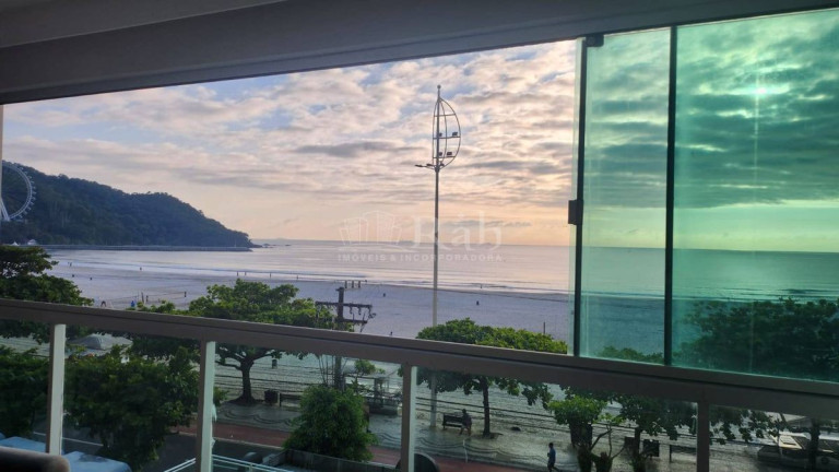 Foto do imóvel Apartamento com 3 Quartos à Venda, 128 m² em Centro - Balneário Camboriú