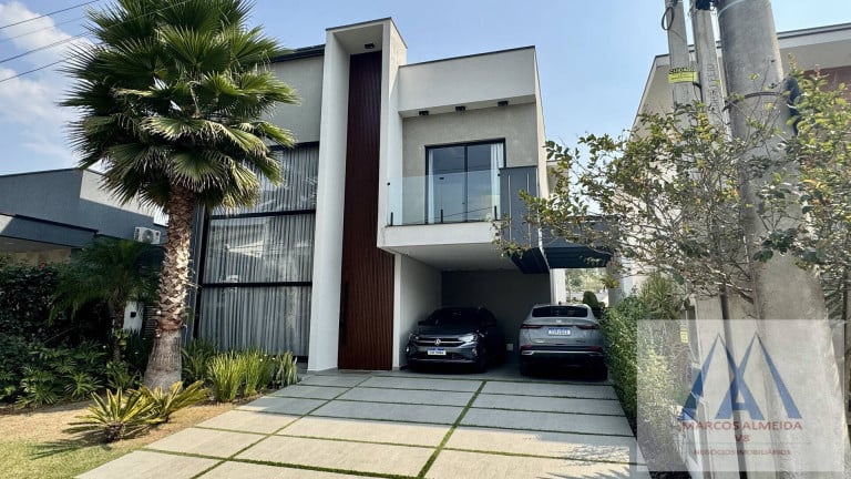 Foto do imóvel Casa de Condomínio com 4 Quartos à Venda, 250 m² em Botujuru - Mogi Das Cruzes