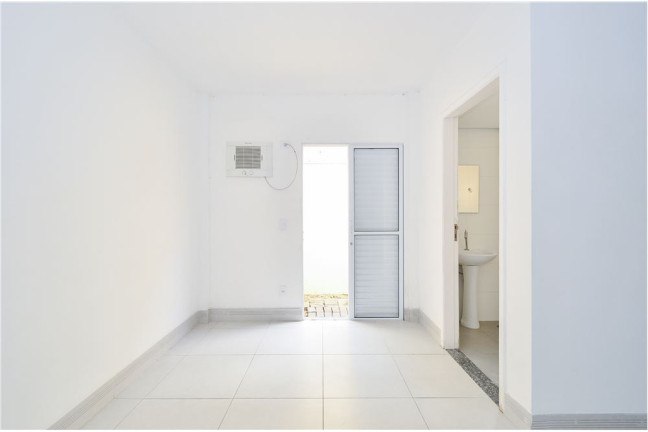 Foto do imóvel Imóvel com 1 Quarto à Venda,  em Vila Santa Catarina - São Paulo
