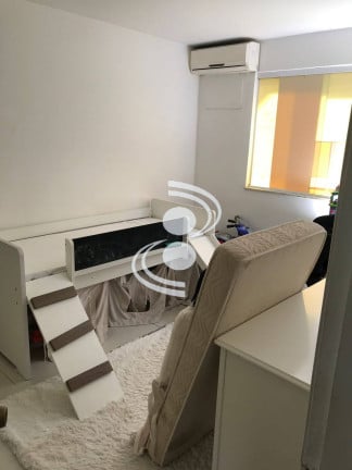 Foto do imóvel Casa com 3 Quartos à Venda, 1.000 m² em Vargem Pequena - Rio De Janeiro