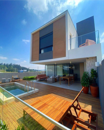 Foto do imóvel Casa de Condomínio com 3 Quartos à Venda, 238 m² em Tamboré - Santana De Parnaíba