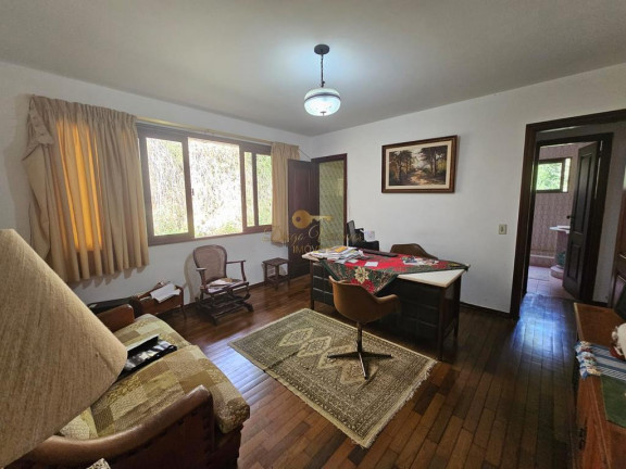 Imagem Casa com 4 Quartos à Venda, 1.960 m² em Parque Do Imbui - Teresópolis