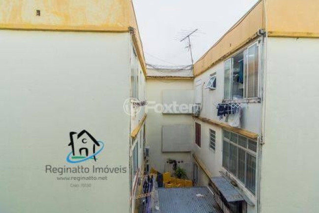 Imagem Apartamento com 4 Quartos à Venda, 83 m² em São João - Porto Alegre