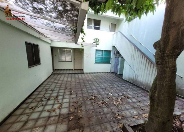 Foto do imóvel Casa com 10 Quartos à Venda, 276 m² em Campo Belo - São Paulo