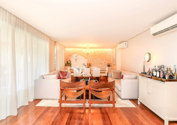 Foto do imóvel Apartamento com 3 Quartos à Venda, 226 m² em Vila Nova Conceição - São Paulo