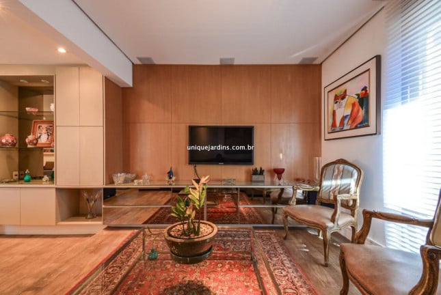 Imagem Apartamento com 4 Quartos à Venda, 240 m² em Jardim América - São Paulo