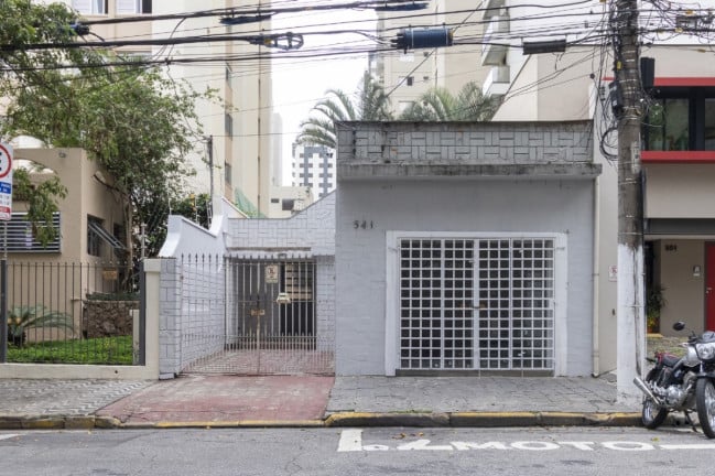 Foto do imóvel Casa com 2 Quartos à Venda, 140 m² em Indianópolis - São Paulo