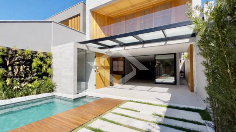 Foto do imóvel Casa com 4 Quartos à Venda, 350 m² em Barra Da Tijuca - Rio De Janeiro