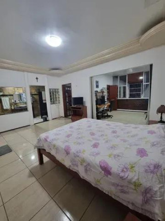 Imagem Casa com 4 Quartos à Venda, 340 m² em Serrinha - Fortaleza