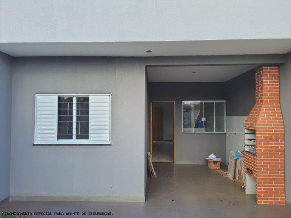 Imagem Casa com 3 Quartos à Venda, 72 m² em Jardim Carmelo - Sarandi