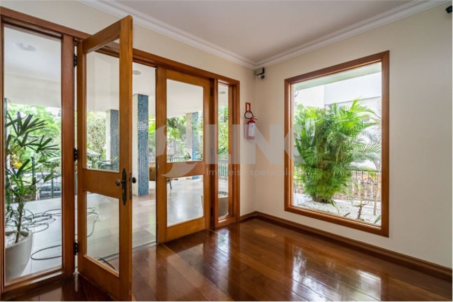 Foto do imóvel Apartamento com 3 Quartos à Venda, 131 m² em Higienópolis - Porto Alegre