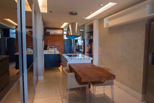 Foto do imóvel Apartamento com 4 Quartos à Venda, 230 m² em Barra Da Tijuca - Rio De Janeiro