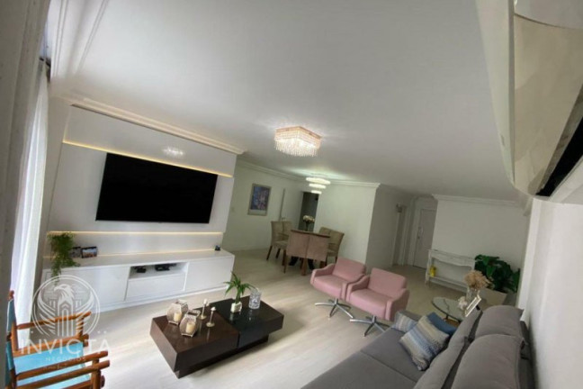 Foto do imóvel Apartamento com 3 Quartos à Venda, 154 m² em Centro - Balneário Camboriú