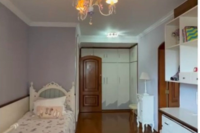 Foto do imóvel Apartamento com 3 Quartos à Venda, 240 m² em Campo Belo - São Paulo