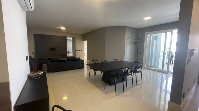 Foto do imóvel Apartamento com 3 Quartos à Venda, 141 m² em Canasvieiras - Florianópolis