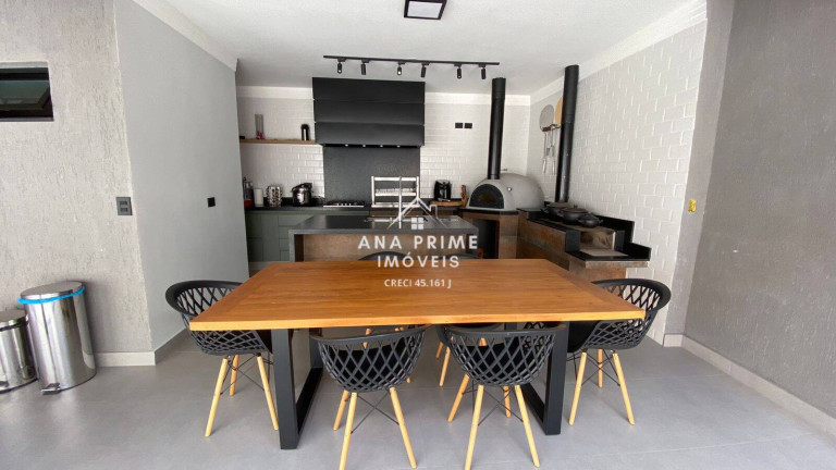 Foto do imóvel Casa com 3 Quartos à Venda, 210 m² em Jardim Oriente - São José Dos Campos