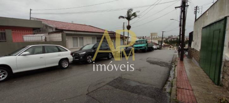 Foto do imóvel Casa com 7 Quartos à Venda, 259 m² em Estreito - Florianópolis