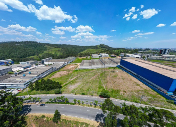 Foto do imóvel Imóvel à Venda, 9.590 m² em Polo Empresarial Tamboré - Santana De Parnaíba