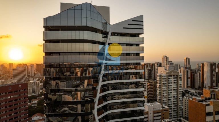 Foto do imóvel Apartamento com 4 Quartos à Venda, 311 m² em Meireles - Fortaleza