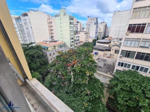 Imagem Apartamento com 2 Quartos à Venda, 33 m² em Copacabana - Rio De Janeiro
