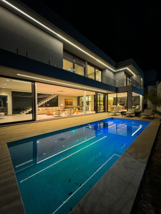 Foto do imóvel Casa com 4 Quartos à Venda, 568 m² em Res. Tambore - Barueri
