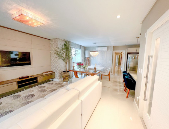 Foto do imóvel Apartamento com 4 Quartos à Venda, 158 m² em Pioneiros - Balneário Camboriú