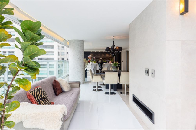 Imagem Apartamento à Venda, 335 m² em Moema - São Paulo
