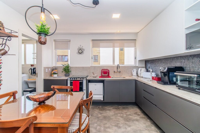 Foto do imóvel Apartamento com 3 Quartos à Venda, 127 m² em Mont Serrat - Porto Alegre