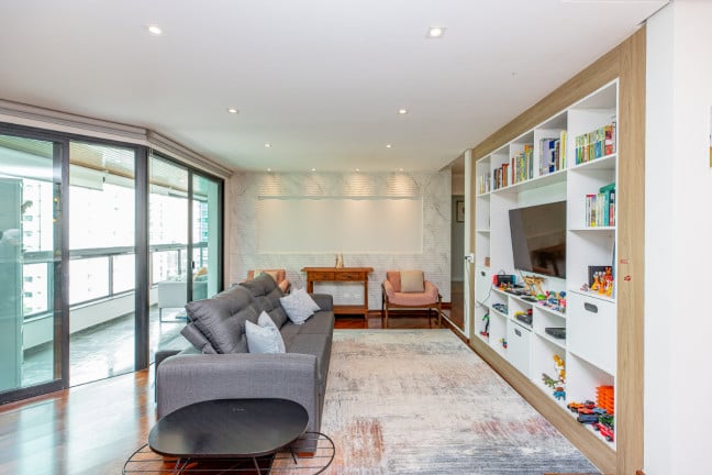 Foto do imóvel Apartamento com 4 Quartos à Venda, 172 m² em Moema - São Paulo