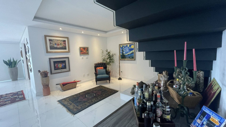 Foto do imóvel Apartamento com 4 Quartos à Venda, 240 m² em Canasvieiras - Florianópolis