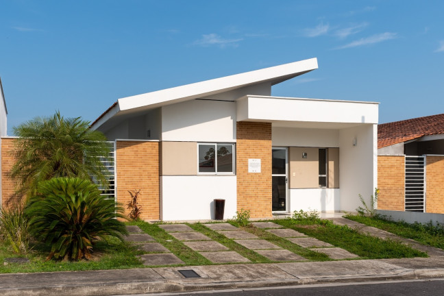 Imagem Casa de Condomínio com 3 Quartos à Venda, 72 m² em Tarumã Açu - Manaus
