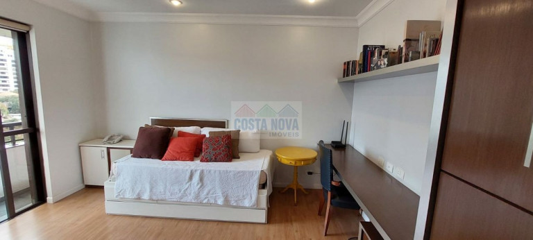 Imagem Apartamento com 4 Quartos à Venda, 390 m²