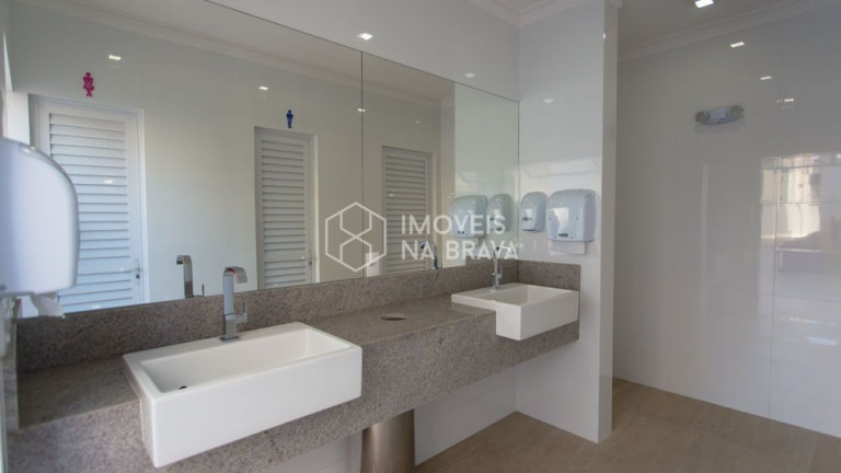 Foto do imóvel Apartamento com 4 Quartos à Venda, 150 m² em Centro - Balneário Camboriú