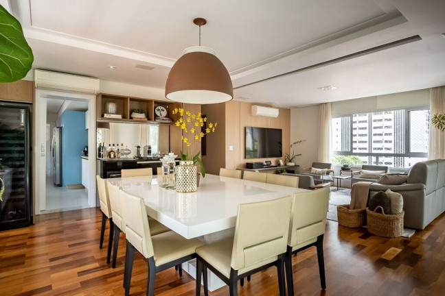 Imagem Apartamento com 4 Quartos à Venda,  em Moema - São Paulo