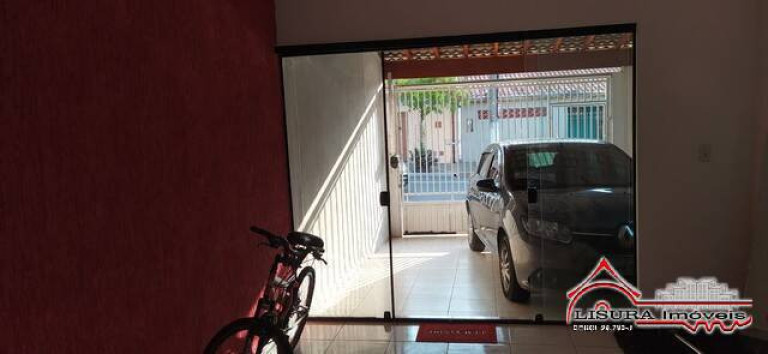Foto do imóvel Casa com 3 Quartos à Venda, 190 m² em Parque Santo Antônio - Jacareí