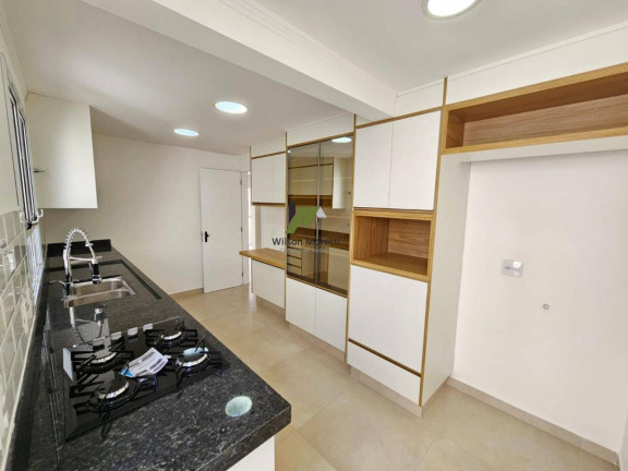 Imagem Casa de Condomínio com 3 Quartos à Venda, 129 m²