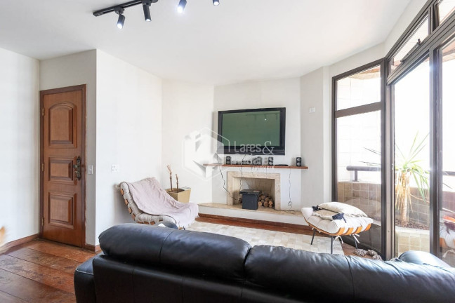 Foto do imóvel Apartamento com 3 Quartos à Venda, 122 m² em Moema - São Paulo