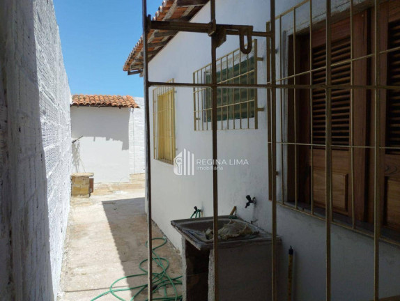 Imagem Casa com 2 Quartos à Venda, 200 m² em Centro - Luis Correia