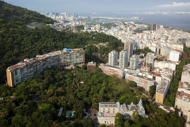 Imagem Cobertura com 4 Quartos à Venda, 219 m² em Laranjeiras - Rio De Janeiro