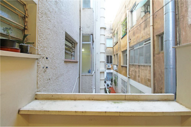 Imagem Apartamento com 2 Quartos à Venda, 70 m² em Bom Fim - Porto Alegre