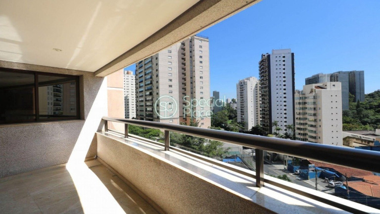 Foto do imóvel Apartamento com 3 Quartos à Venda, 250 m² em Vila Suzana - São Paulo