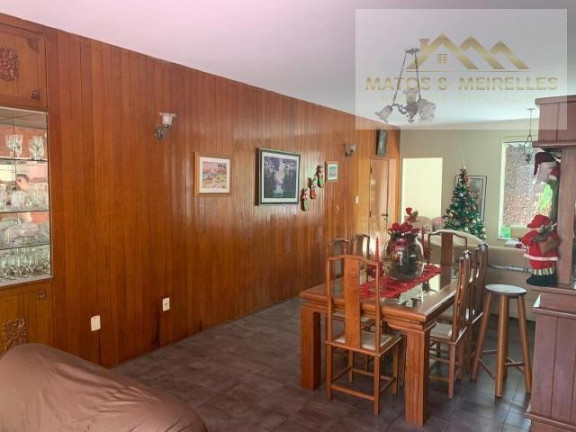 Foto do imóvel Casa com 4 Quartos à Venda, 585 m² em Fátima - Fortaleza