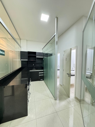 Foto do imóvel Sala Comercial à Venda, 113 m² em Meia Praia - Itapema