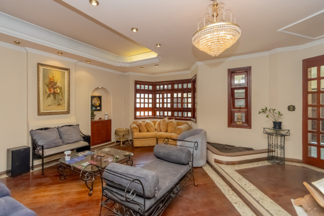 Foto do imóvel Casa com 4 Quartos à Venda, 232 m² em Campo Belo - São Paulo